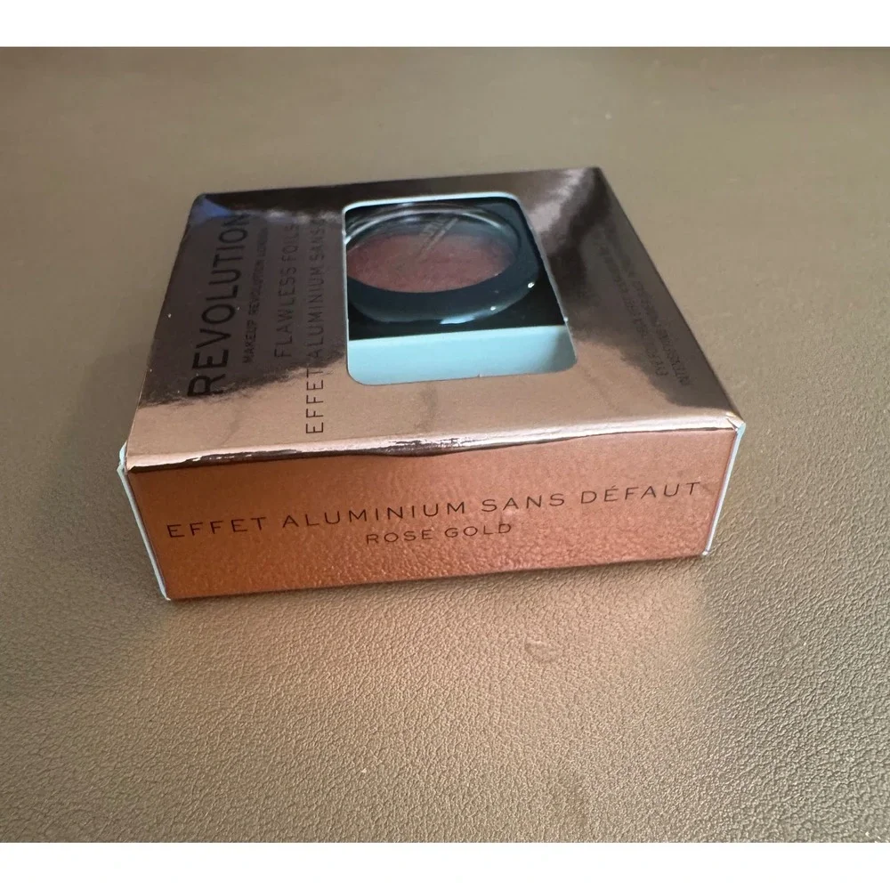 Makeup Revolution Flawless Foils Rose Gold Eyeshadow and Primer Set